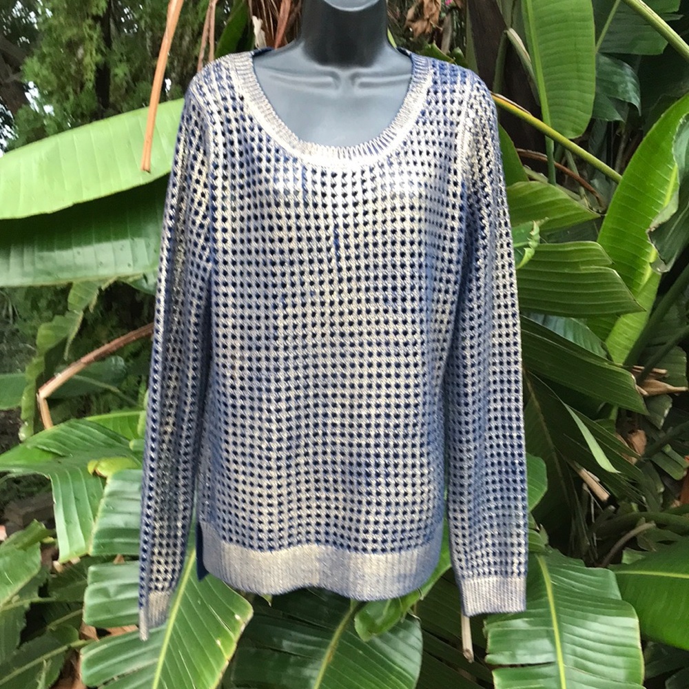 Open net silver metallic top